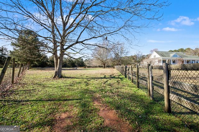 159 Friar Tuck Road, Fayetteville, GA 30215