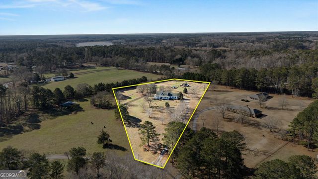 159 Friar Tuck Road, Fayetteville, GA 30215