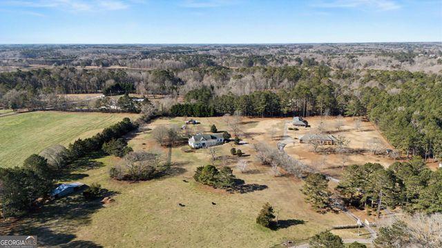 159 Friar Tuck Road, Fayetteville, GA 30215