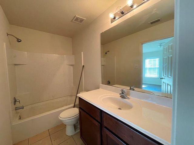 113 Robertson LN, Jarrell, TX 76537