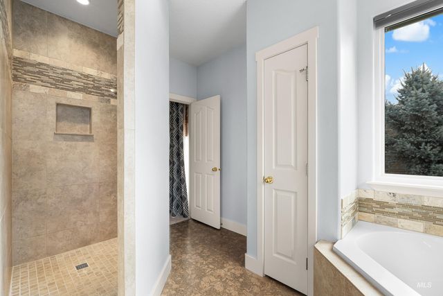 3021 E Green Canyon Dr, Meridian, ID 83642