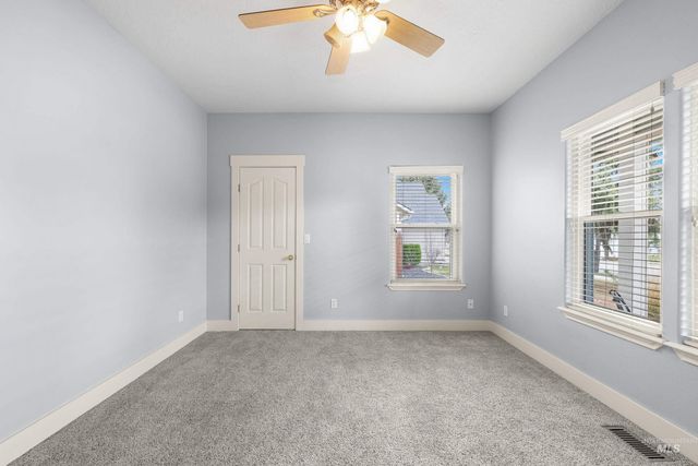 3021 E Green Canyon Dr, Meridian, ID 83642