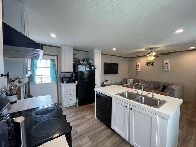 20410 Telge Road 144, Tomball, TX 77377