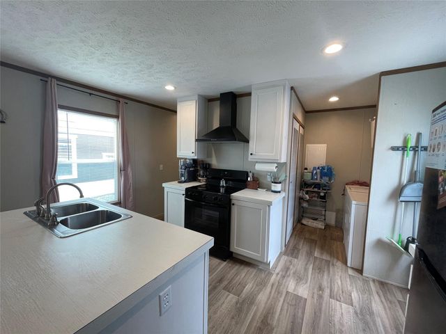 20410 Telge Road 144, Tomball, TX 77377