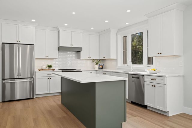 238 Old Greenfield Road, Peterborough, NH 03458