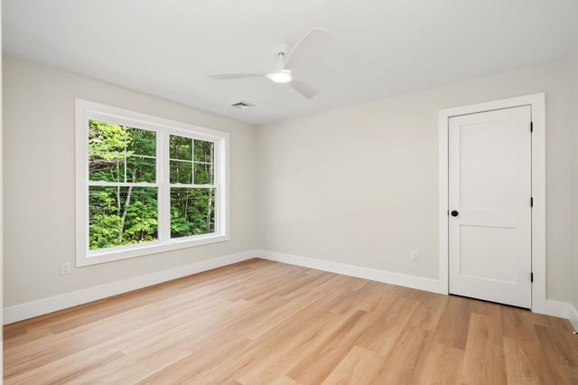 238 Old Greenfield Road, Peterborough, NH 03458
