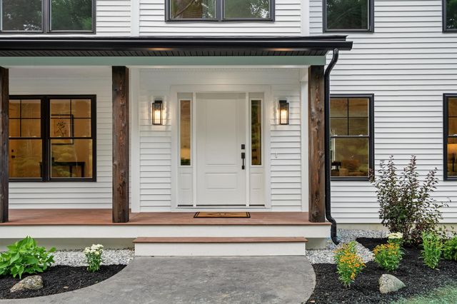 238 Old Greenfield Road, Peterborough, NH 03458
