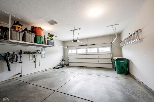 2071 Granville Drive, Westfield, IN 46074