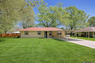 1506 Landry Dr, Baker, LA 70714