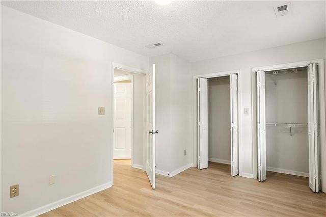 13 Academy LN, Hampton, VA 23669