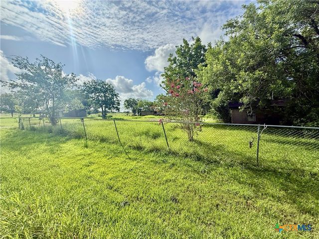 51 Bayou Drive, Port Lavaca, TX 77979