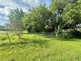 51 Bayou Drive, Port Lavaca, TX 77979