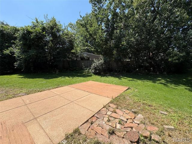 34 Orchard Hills Drive, St Peters, MO 63376