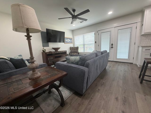 4060 Cardinal Street, Bay Saint Louis, MS 39520