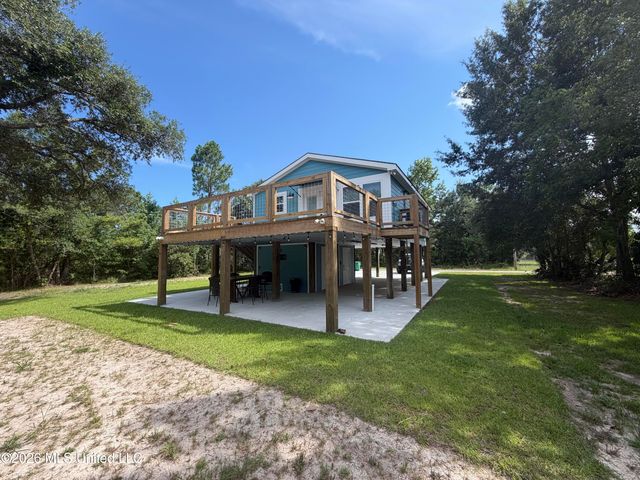 4060 Cardinal Street, Bay Saint Louis, MS 39520