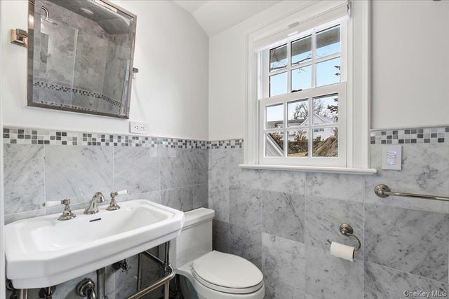 15 Braxmar Drive S, Harrison, NY 10528