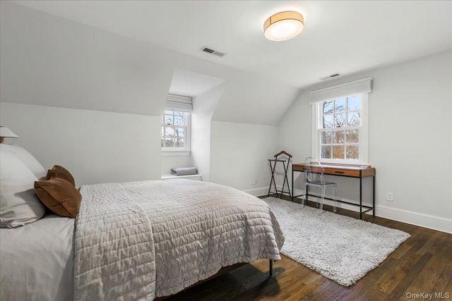 15 Braxmar Drive S, Harrison, NY 10528