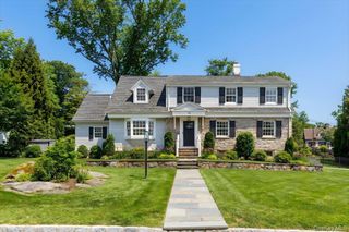 15 Braxmar Drive S, Harrison, NY 10528