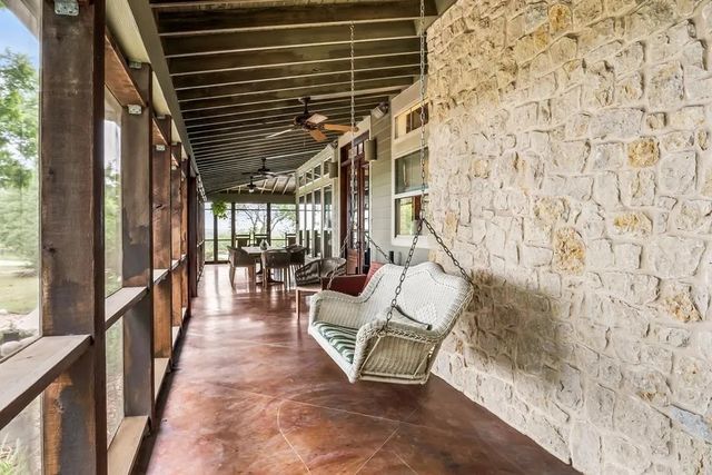 1179 E FM 813, Palmer, TX 75152