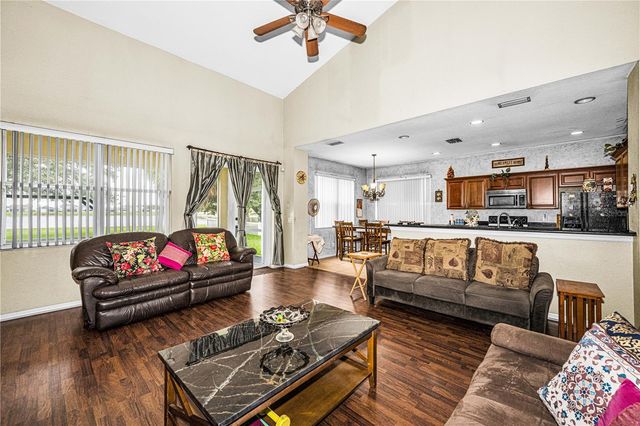 11217 LAUREL BROOK COURT, Riverview, FL 33569