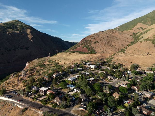 2979 S WARR RD, Millcreek, UT 84109