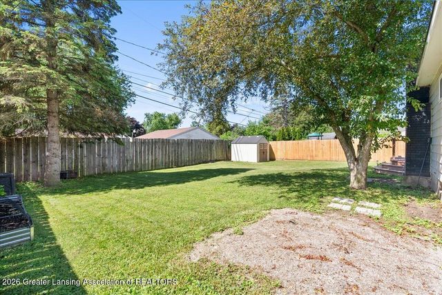 4401 Willesdon Avenue, Holt, MI 48842