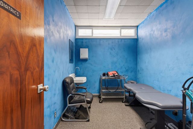 918 16th Avenue, East Moline, IL 61244