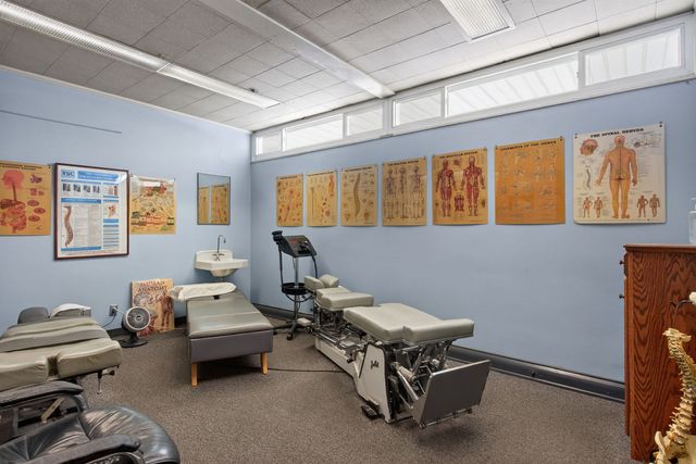 918 16th Avenue, East Moline, IL 61244