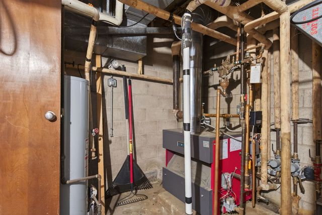 918 16th Avenue, East Moline, IL 61244