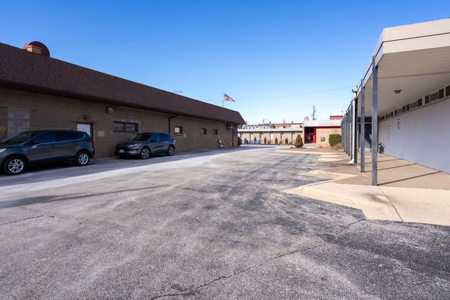 918 16th Avenue, East Moline, IL 61244