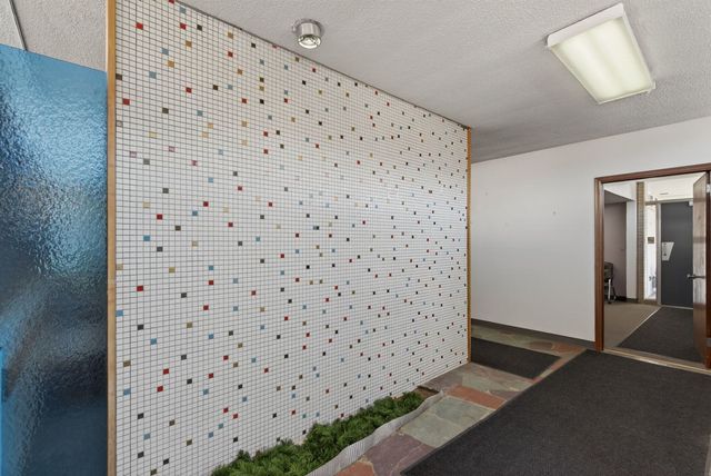 918 16th Avenue, East Moline, IL 61244