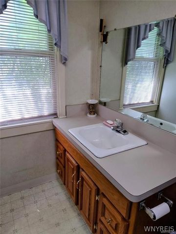 16 Crestview Avenue, Cheektowaga, NY 14225