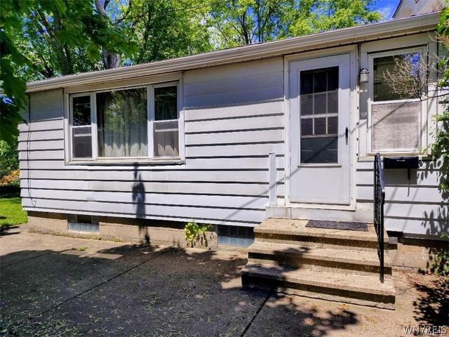 16 Crestview Avenue, Cheektowaga, NY 14225