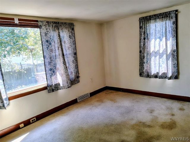 16 Crestview Avenue, Cheektowaga, NY 14225