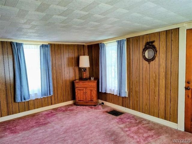 16 Crestview Avenue, Cheektowaga, NY 14225