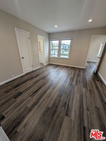 200 S Detroit Street, Los Angeles, CA 90036