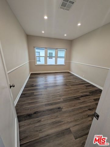 200 S Detroit Street, Los Angeles, CA 90036