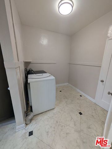 200 S Detroit Street, Los Angeles, CA 90036
