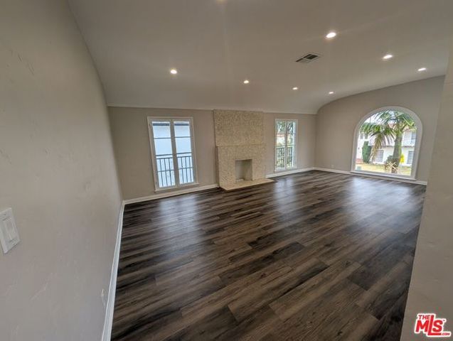 200 S Detroit Street, Los Angeles, CA 90036