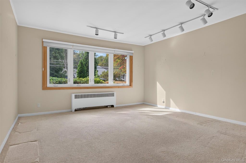 38 Beverly Road, White Plains, NY 10605 — photo 5