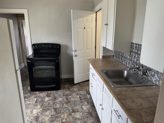 1803 Portage Street, Kalamazoo, MI 49001