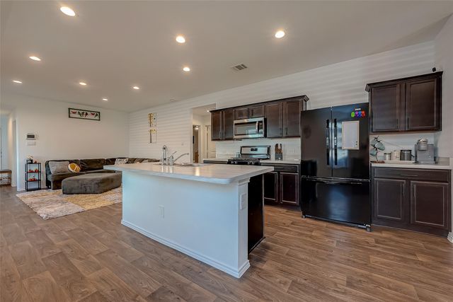 16845 Short Pines Drive, Conroe, TX 77302