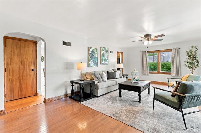 1904 Elm St Street, St Charles, MO 63301