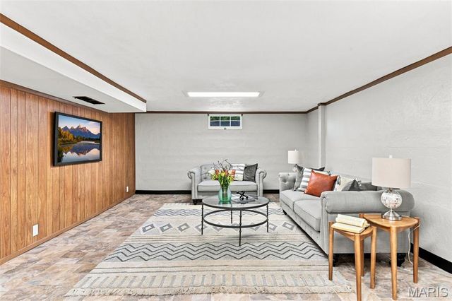 1904 Elm St Street, St Charles, MO 63301