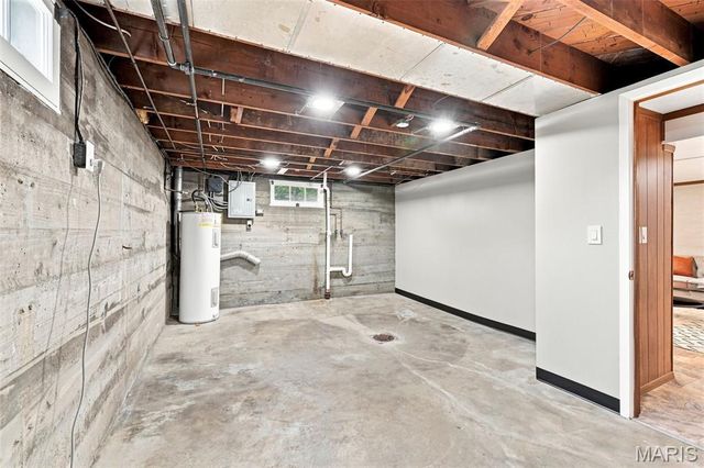 1904 Elm St Street, St Charles, MO 63301