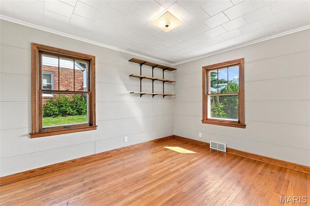 1904 Elm St Street, St Charles, MO 63301