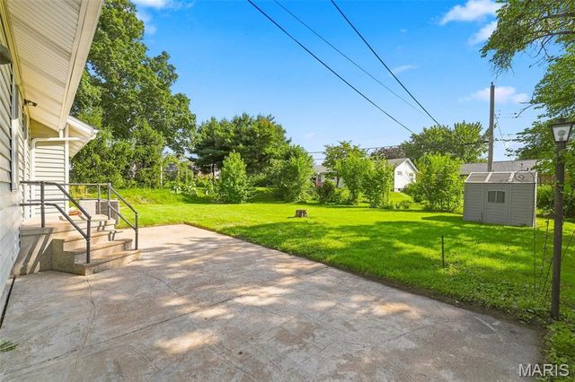 1904 Elm St Street, St Charles, MO 63301
