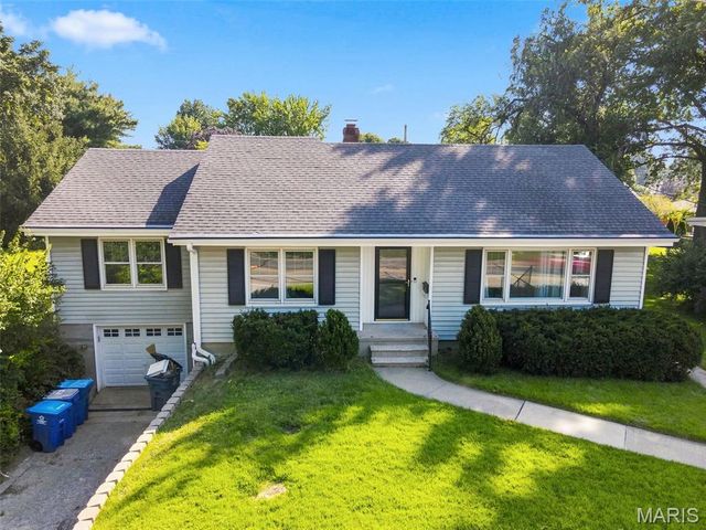 1904 Elm St Street, St Charles, MO 63301