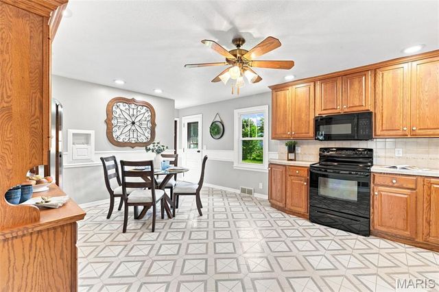 1904 Elm St Street, St Charles, MO 63301