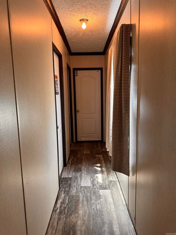 127 Proctor, Romance, AR 72136